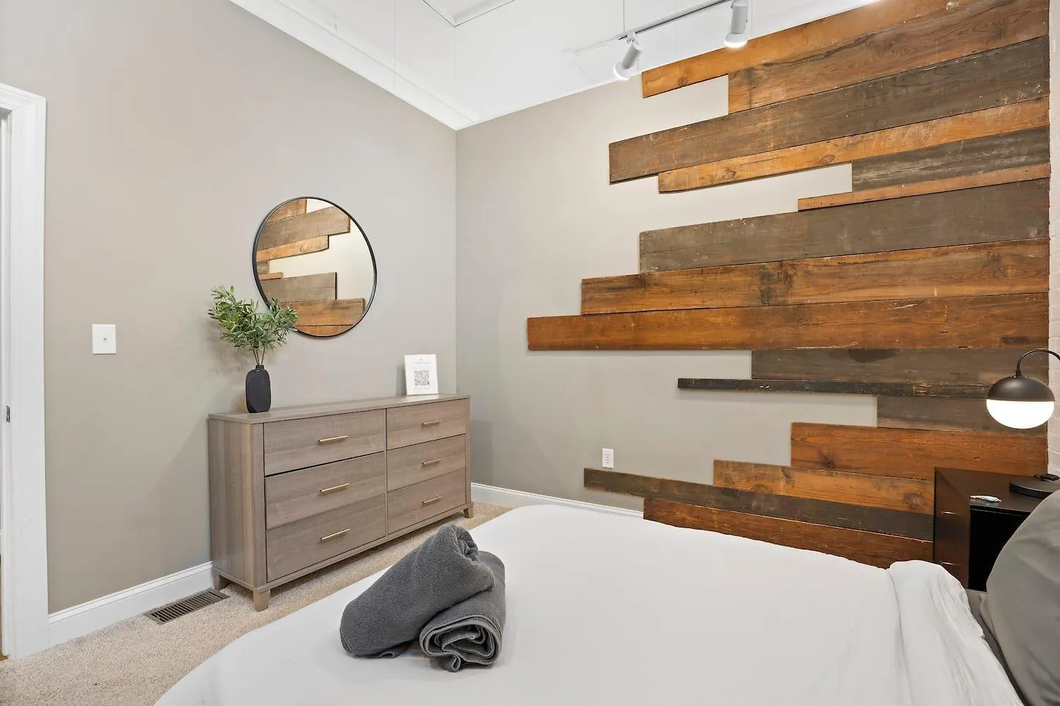 Апартаменты King Sleep10 5Bed 4Br 2Ba Swepson Icon Луисвилл